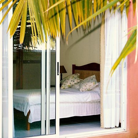 Lovely Beachfront Boutique Apartment Flic-en-Flacq Exterior foto